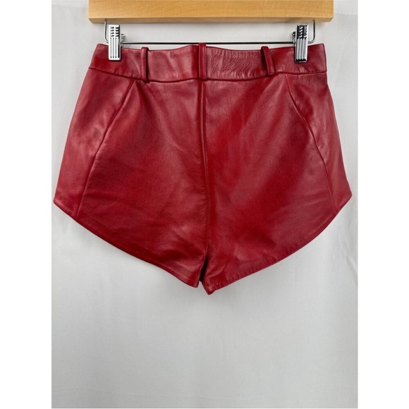 Lamarque Annaise Short In Red, Size M - Picture 5 of 10